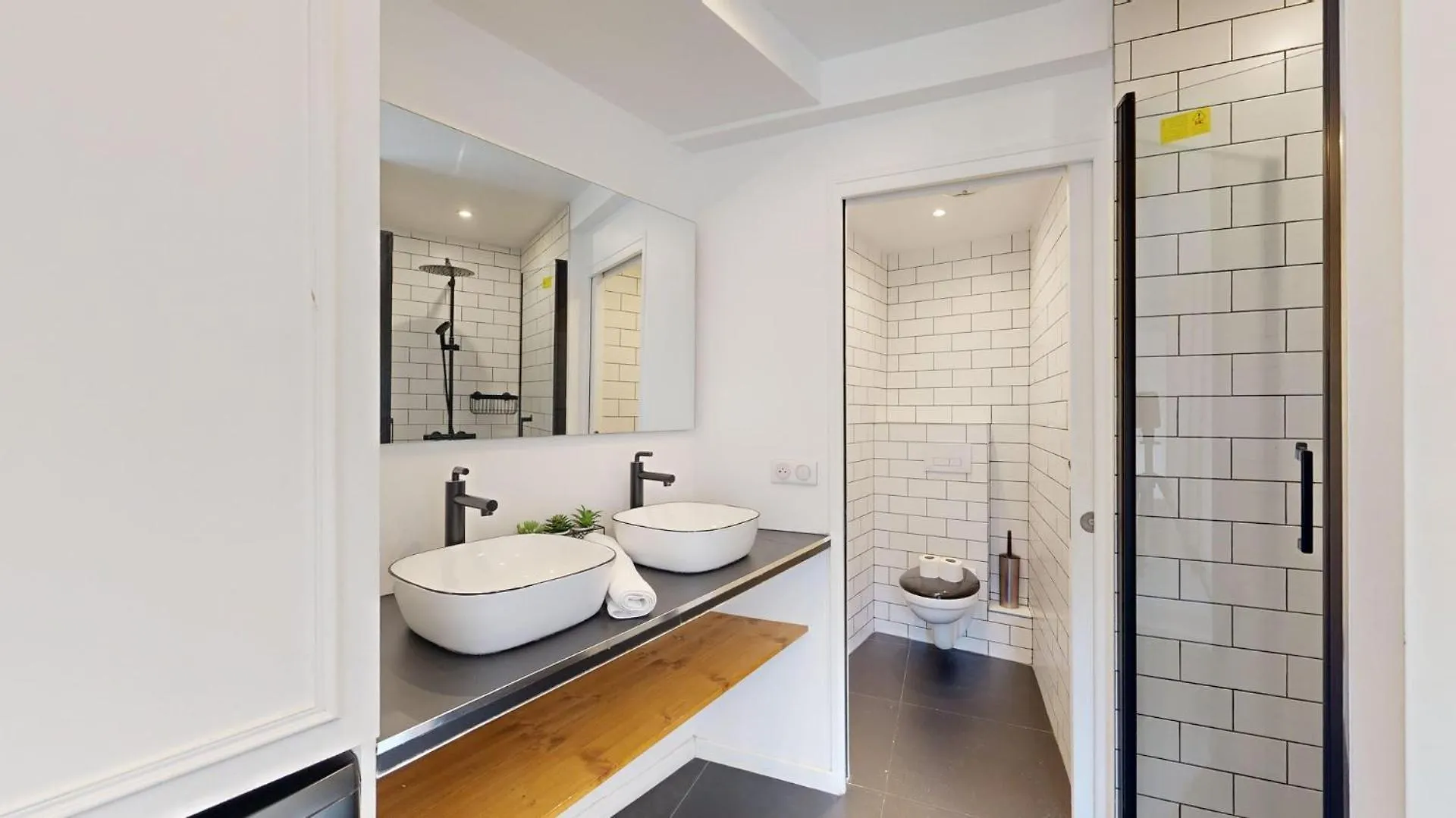 Bluestay 69 - Charmant Appartement A باريس 0*,  فرنسا